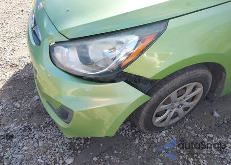 2013 Hyundai Accent Gs z USA, uszkodzony, nr VIN KMHCT5AE1DU081113